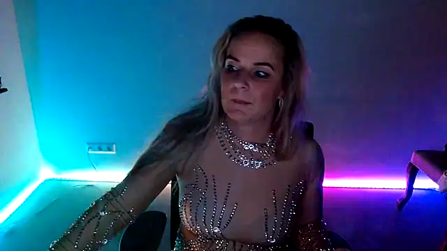 Mrs-Aurora online show from December 20, 2025, 10:06 pm