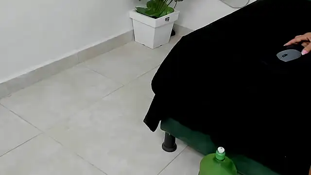 perlaasm online show from October 9, 2025, 12:47 pm