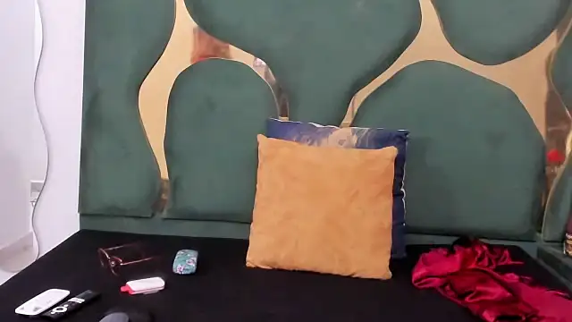 perlaasm online show from October 12, 2025, 1:10 pm