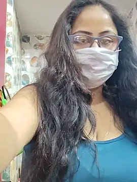 nisha 1110 online show from April 6, 2026, 2:07 pm