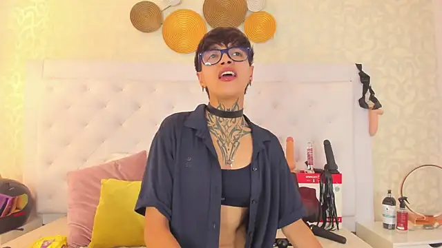 b3k afrodict online show from October 19, 2025, 7:36 pm