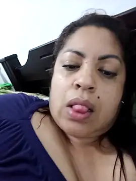 Snapshot of Karla_hilton1 chatting on March 13, 2026, 11:44 pm Karla hilton1 online show from March 13, 2026, 11:44 pm
