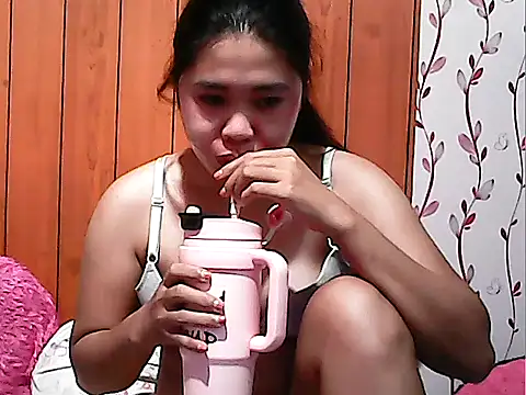 Snapshot of Hydra21 chatting on July 28, 2026, 7:39 pm Hydra21 online show from July 28, 2026, 7:39 pm