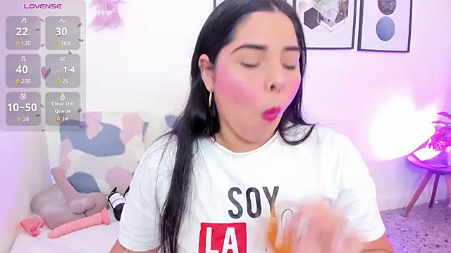 Snapshot of yunna7 chatting on November 4, 2025, 11:31 am yunna7 online show from November 4, 2025, 11:31 am