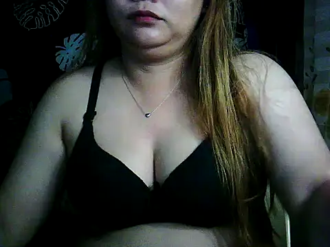 yuana25 online show from November 4, 2025, 9:52 am