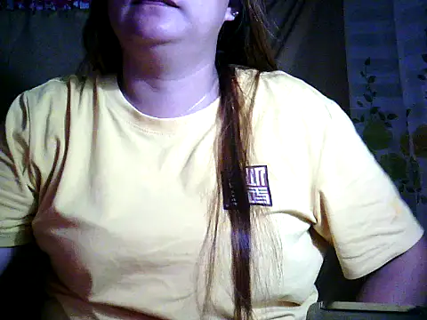 yuana25 online show from November 22, 2025, 8:46 am