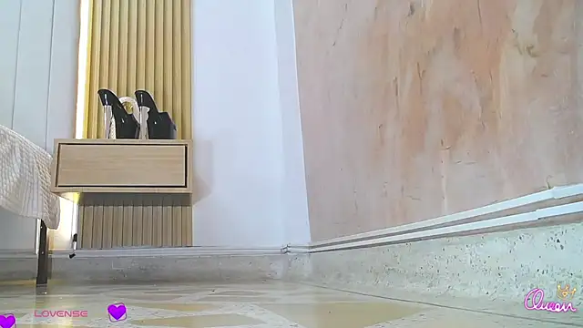 WildScarlet online show from April 18, 2026, 7:07 pm