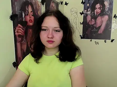 LadyAlice  online show from September 26, 2025, 6:28 am