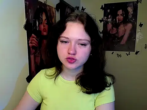 LadyAlice  online show from October 15, 2025, 6:13 am