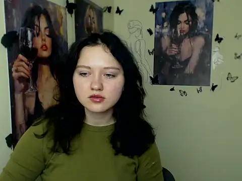 LadyAlice  online show from November 14, 2025, 7:07 am