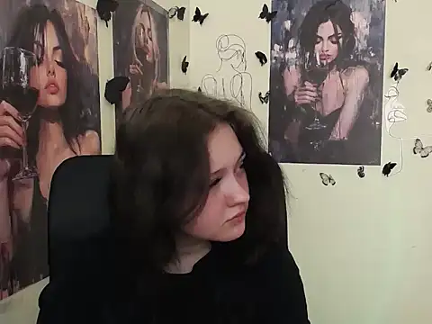 Snapshot of LadyAlice_ chatting on April 28, 2026, 6:29 am LadyAlice online show from April 28, 2026, 6:29 am