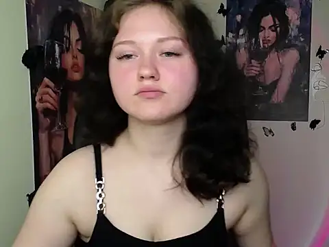 Snapshot of LadyAlice_ chatting on May 16, 2026, 6:32 am LadyAlice online show from May 16, 2026, 6:32 am