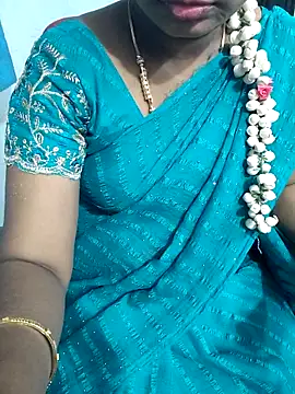 Snapshot of lolida69thamil chatting on December 18, 2025, 4:29 am lolida69thamil online show from December 18, 2025, 4:29 am