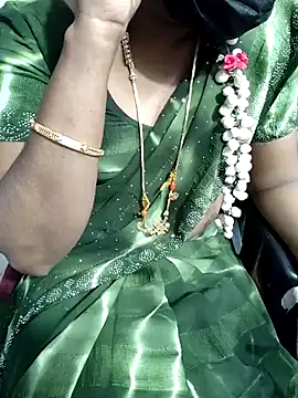 Snapshot of lolida69thamil chatting on January 16, 2026, 5:44 am lolida69thamil online show from January 16, 2026, 5:44 am