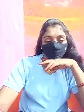 hotsana79 online show from September 23, 2025, 4:32 pm