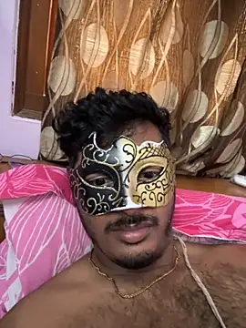 VVcouple online show from October 17, 2025, 3:53 am