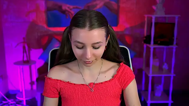 JulieDaniel online show from October 4, 2025, 8:23 am