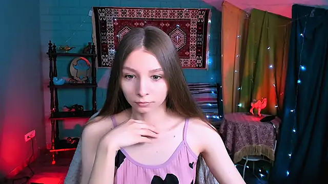 JulieDaniel online show from March 20, 2026, 4:06 am