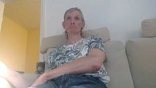 k74robert online show from October 29, 2025, 12:18 pm