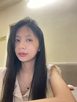 Lil-Gi online show from October 2, 2025, 4:14 pm