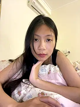 Lil-Gi online show from November 7, 2025, 4:07 pm