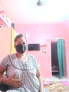 biggbobbsgirl online show from October 8, 2025, 6:27 pm