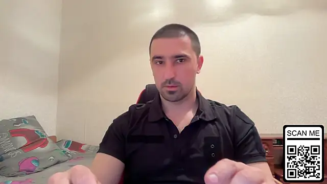 Snapshot of Hard_to_Obey chatting on May 9, 2026, 12:32 pm Hard to Obey online show from May 9, 2026, 12:32 pm