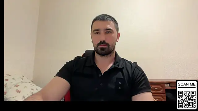 Snapshot of Hard_to_Obey chatting on June 18, 2026, 6:23 pm Hard to Obey online show from June 18, 2026, 6:23 pm