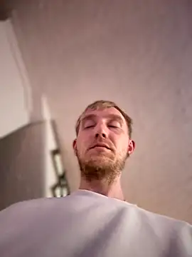 RollingGirlsXXX online show from October 8, 2025, 6:16 pm