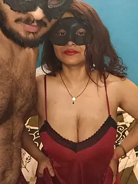 Snapshot of sexy42couple chatting on June 29, 2026, 11:49 pm sexy42couple online show from June 29, 2026, 11:49 pm