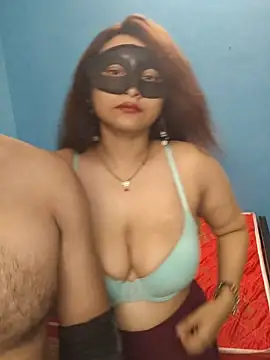 Snapshot of sexy42couple chatting on July 11, 2026, 9:27 pm sexy42couple online show from July 11, 2026, 9:27 pm