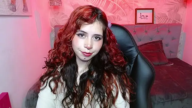 Lily tk online show from September 19, 2025, 3:08 am