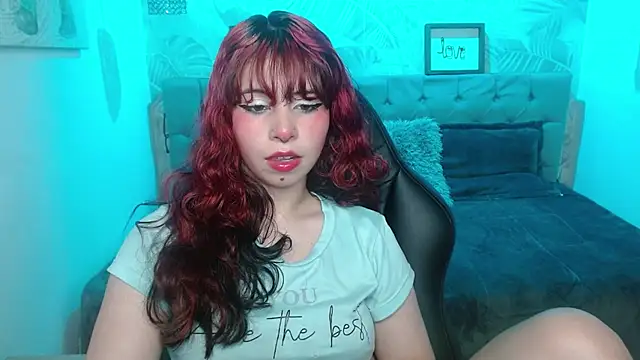 Lily tk online show from September 23, 2025, 3:31 am