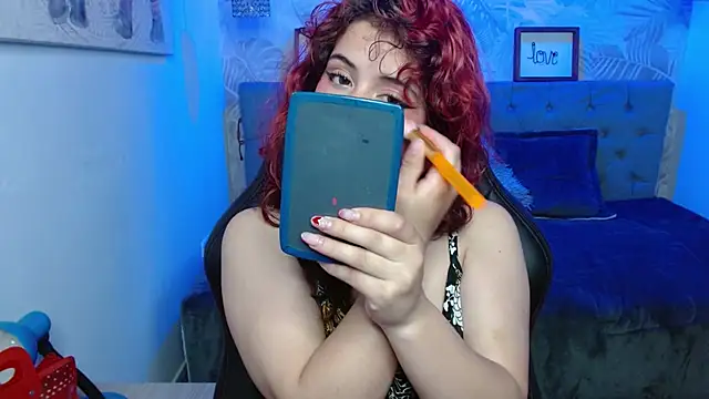 Lily tk online show from October 10, 2025, 3:38 am