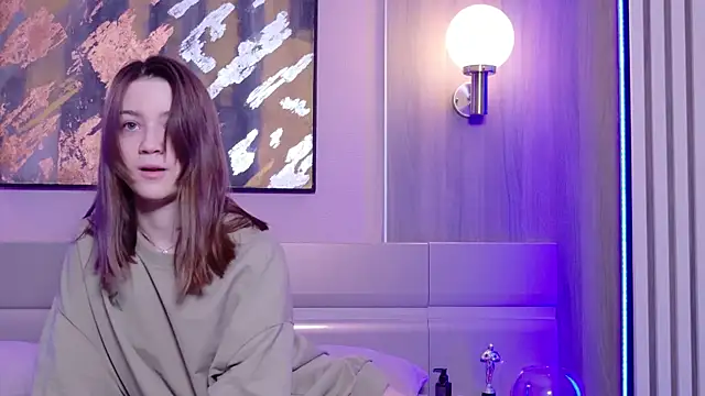 Alison kisss online show from October 5, 2025, 12:25 pm