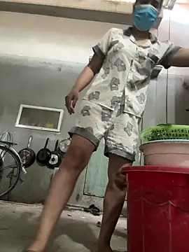 sharon-Hanna online show from September 15, 2025, 2:11 am