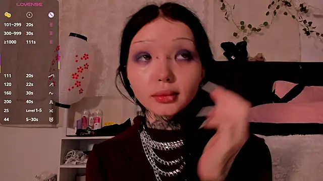 Lein Bone online show from October 2, 2025, 4:47 pm