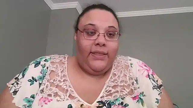 SexyBBW10790 online show from April 4, 2026, 2:03 pm