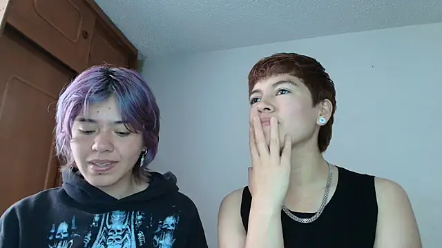 Zafira  Raven online show from November 12, 2025, 3:34 pm