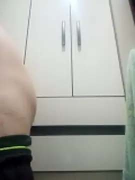 Crocante Hot online show from February 11, 2026, 10:48 pm