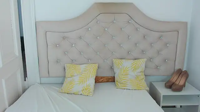 NatalieSensual online show from April 20, 2026, 10:07 am