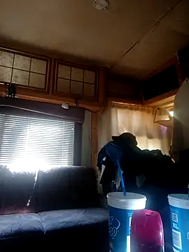 ShawnandDani7074 online show from April 18, 2026, 4:00 pm