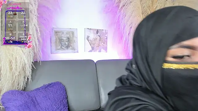 yasmin elite online show from September 9, 2025, 1:43 pm