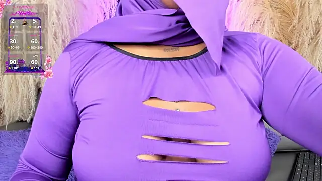 yasmin elite online show from October 7, 2025, 9:17 am