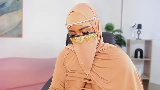 yasmin elite online show from October 21, 2025, 9:43 am