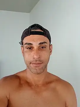 vouserseudono online show from February 13, 2026, 11:06 am