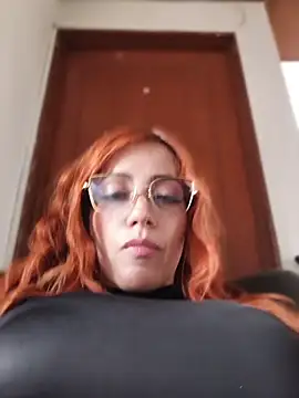 Alis xxx online show from April 21, 2026, 9:39 pm