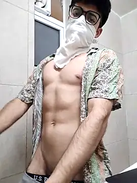 Snapshot of mrmasseur06 chatting on May 21, 2026, 6:48 pm mrmasseur06 online show from May 21, 2026, 6:48 pm