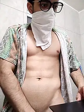 Snapshot of mrmasseur06 chatting on May 25, 2026, 6:58 pm mrmasseur06 online show from May 25, 2026, 6:58 pm