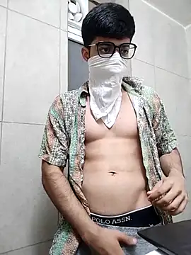 Snapshot of mrmasseur06 chatting on June 8, 2026, 7:14 pm mrmasseur06 online show from June 8, 2026, 7:14 pm